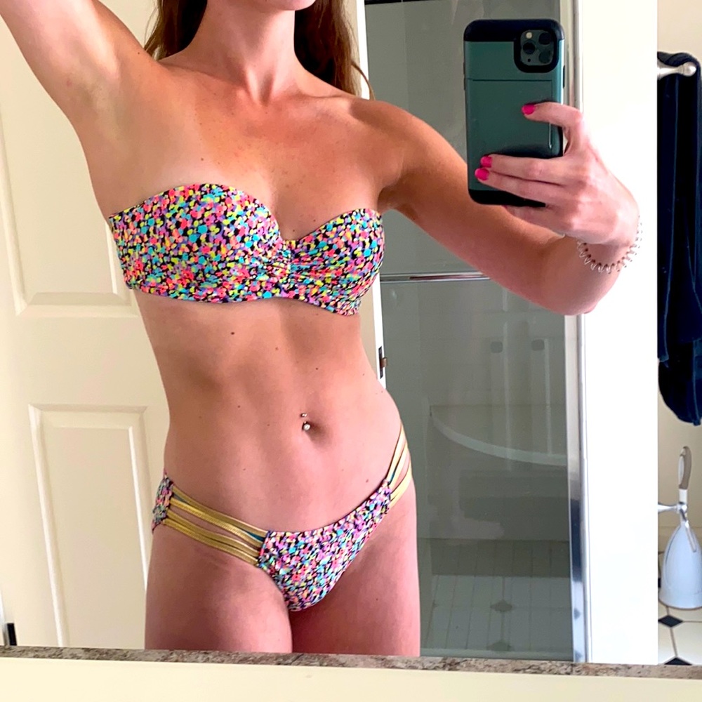 EUC Victoria’s Secret bikini set